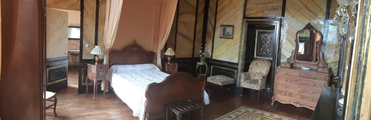 Chateau De Longeville Bed & Breakfast Deux-Chaises