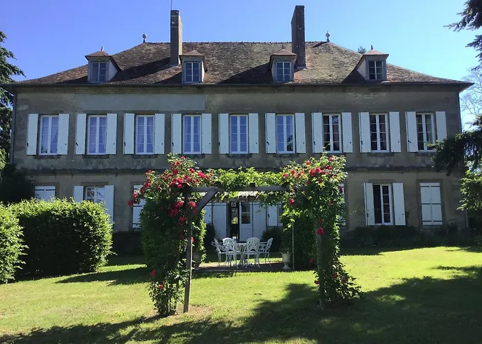 Chateau De Longeville